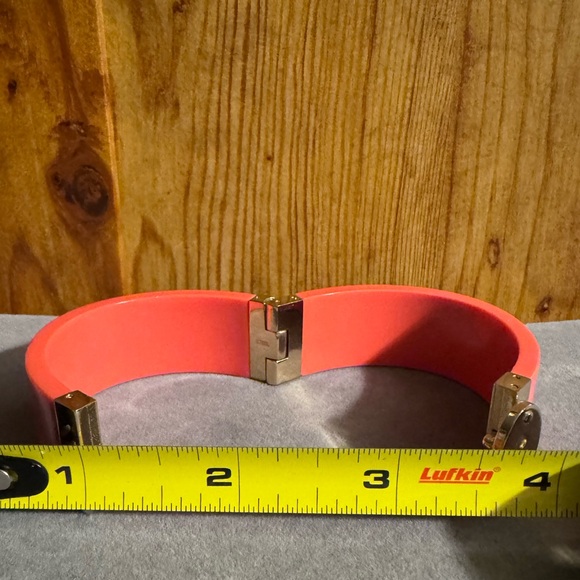 Fossil Salmon Pink Hard Plastic Gold Tone Steel Bracelet - Picture 7 of 7